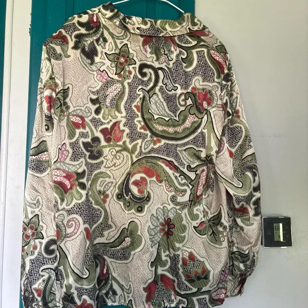 Alfred Dunner Paisley Button-Front Blouse in Green, Cream & Red
